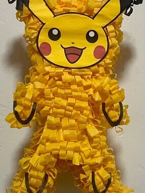 Pokemon Standing  Pinata